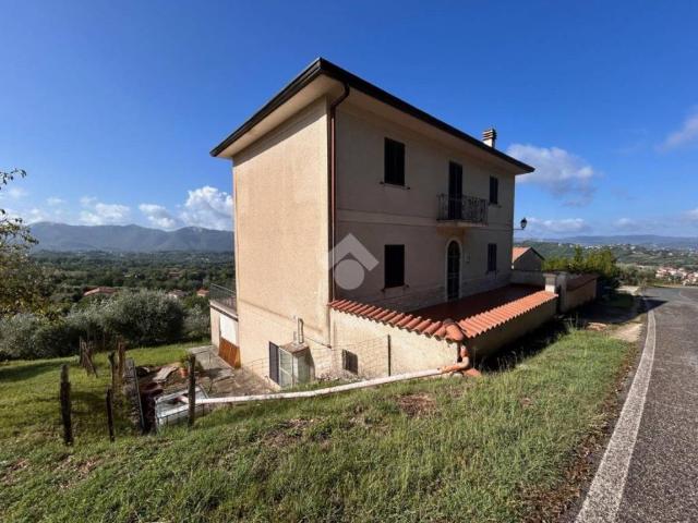 Casa indipendente in vendita a Settefrati FR