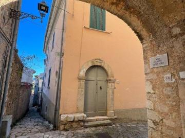Casa indipendente in vendita a Settefrati FR