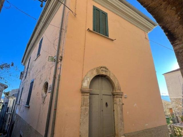 Casa indipendente in vendita a Settefrati FR