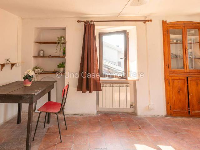 Casa indipendente in vendita a Settimo Vittone TO