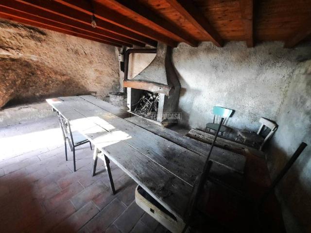 Casa indipendente in vendita a Settimo Vittone TO