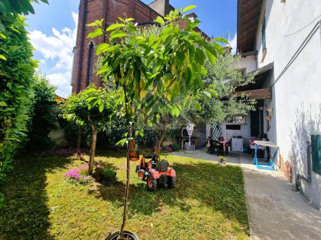 Casa indipendente in vendita a Secugnago LO