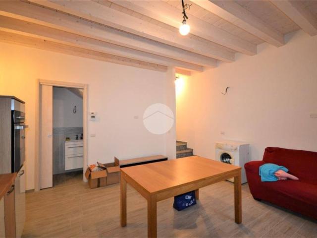 Casa indipendente in vendita a Sedriano MI