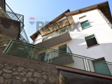 Casa indipendente in vendita a Sedrina BG