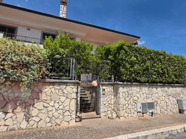 Casa indipendente in vendita a Segni RM