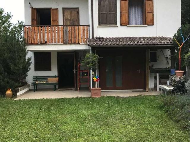Casa indipendente in vendita a Segusino TV