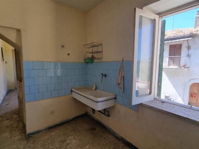 Casa indipendente in vendita a Selci RI