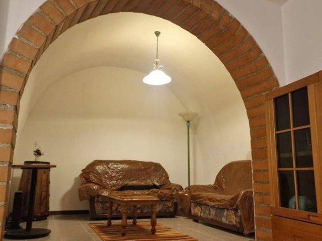 Casa indipendente in vendita a Sellano PG