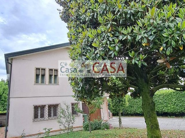 Casa indipendente in vendita a Selvazzano Dentro PD