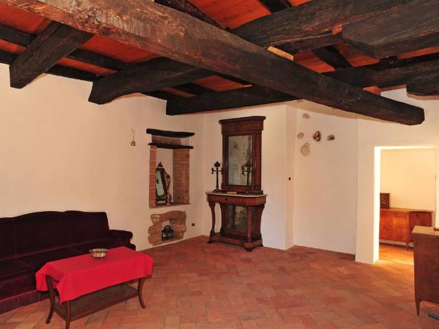 Casa indipendente in vendita a Semproniano GR