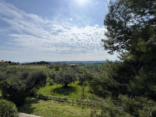 Casa indipendente in vendita a Senigallia AN