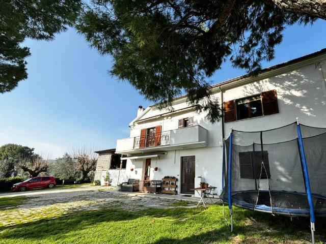 Casa indipendente in vendita a Senigallia AN