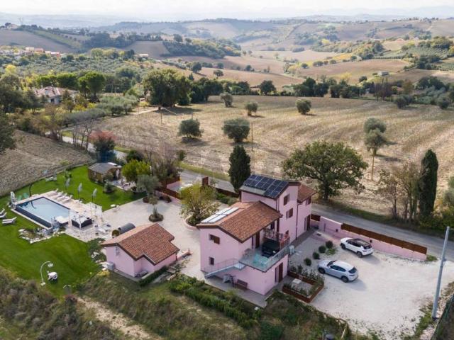 Casa indipendente in vendita a Senigallia AN