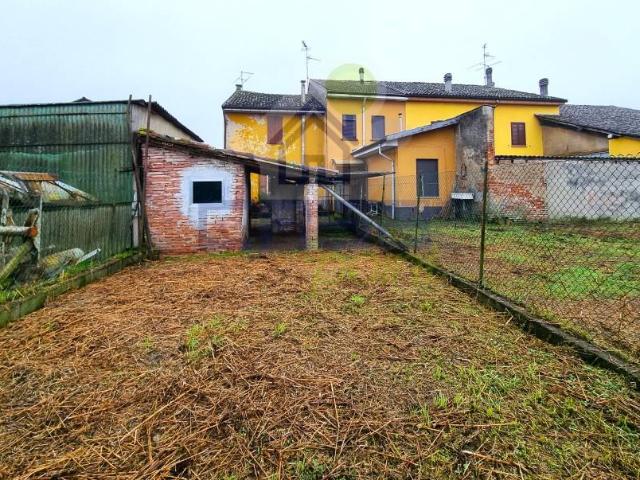 Casa indipendente in vendita a Senna Lodigiana LO