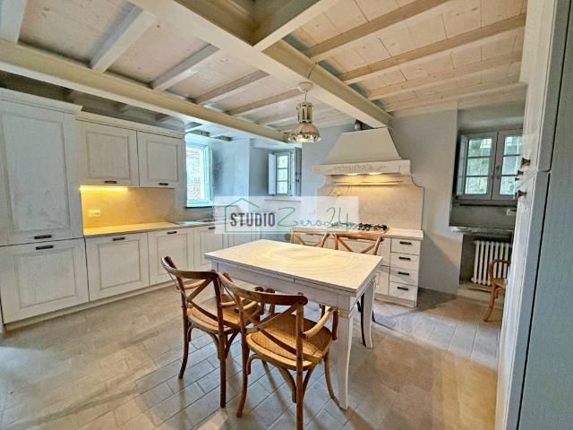 Casa indipendente in vendita a Seravezza LU