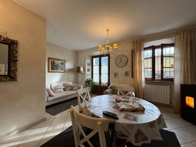 Casa indipendente in vendita a Seravezza LU