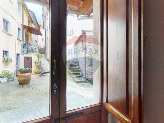 Casa indipendente in vendita a Seravezza LU