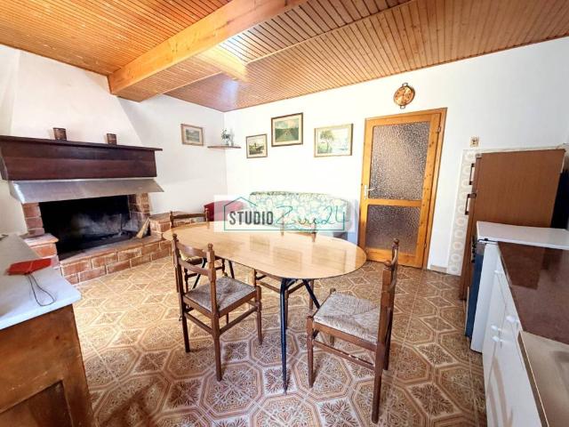 Casa indipendente in vendita a Seravezza LU