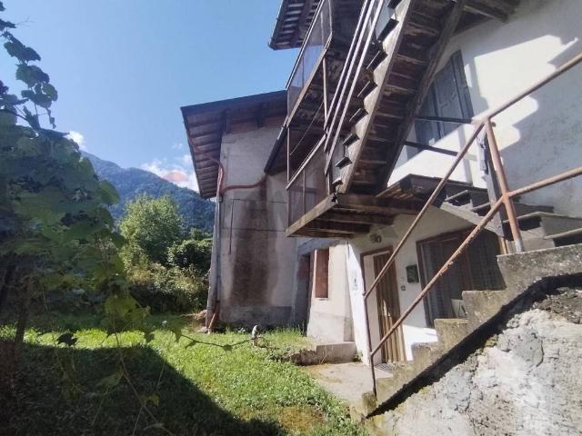 Casa indipendente in vendita a Seren del Grappa BL