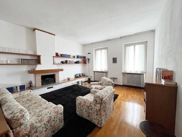 Casa indipendente in vendita a Seregno MB