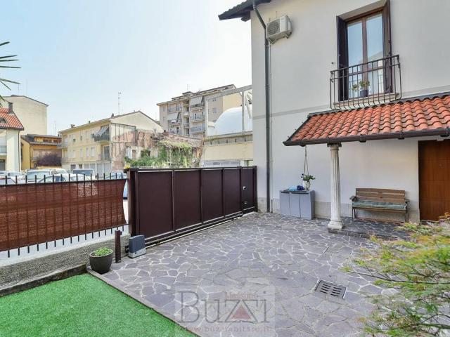 Casa indipendente in vendita a Seregno MB