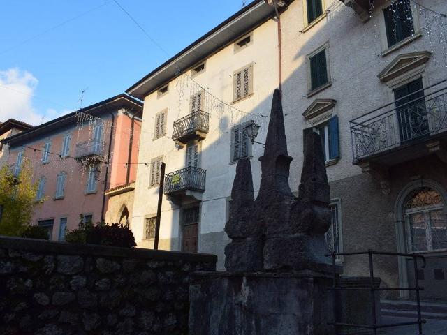 Casa indipendente in vendita a Serina BG