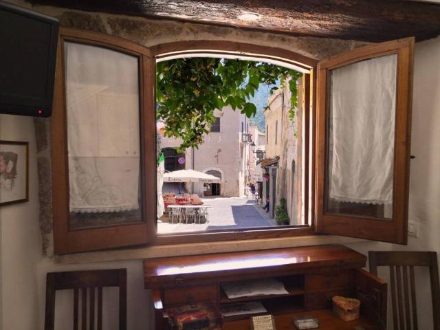 Casa indipendente in vendita a Sermoneta LT
