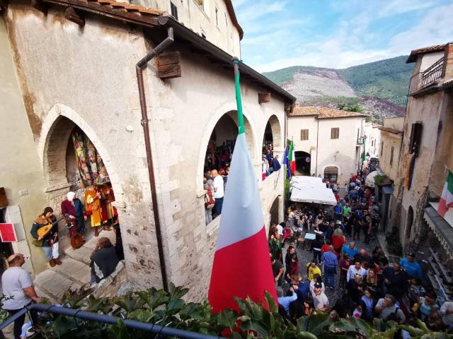 Casa indipendente in vendita a Sermoneta LT