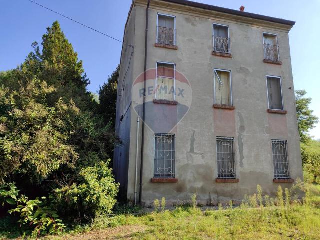 Casa indipendente in vendita a Sermide e Felonica
