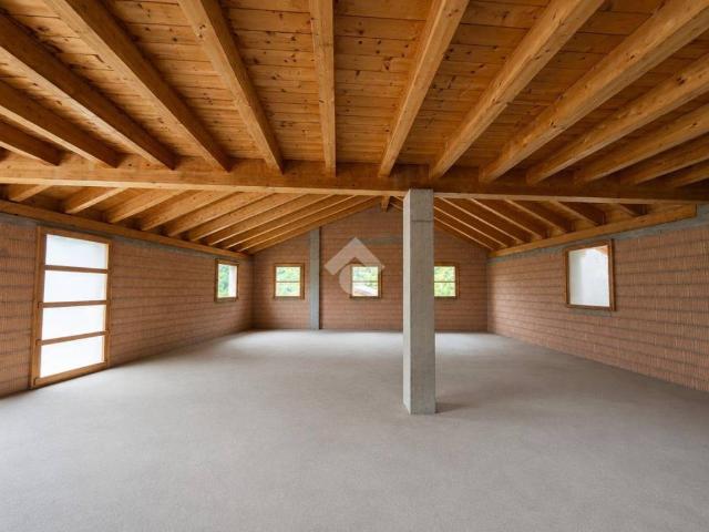 Casa indipendente in vendita a Sernio SO