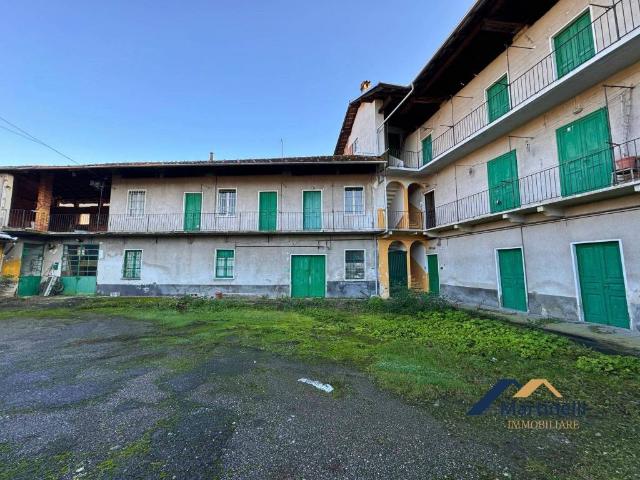 Casa indipendente in vendita a Serravalle Sesia VC