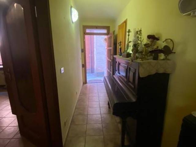 Casa indipendente in vendita a Serravalle Sesia VC