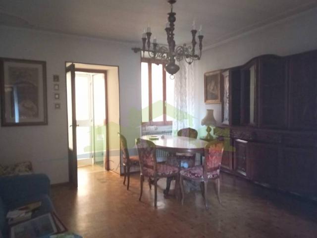 Casa indipendente in vendita a Serravalle Sesia VC