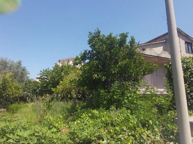 Casa indipendente in vendita a Serra d'Aiello CS
