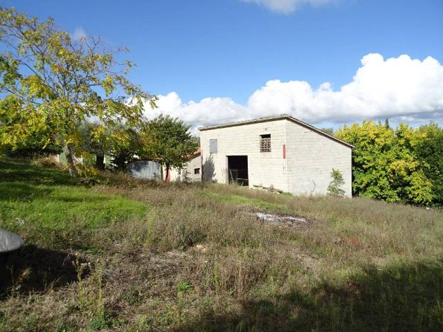 Casa indipendente in vendita a Serra San Quirico AN