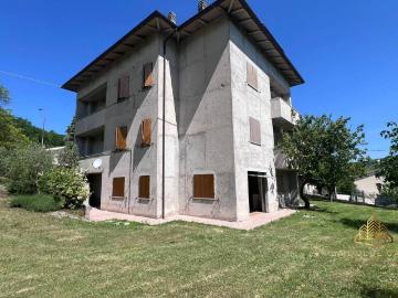 Casa indipendente in vendita a Serra Sant'Abbondio PU