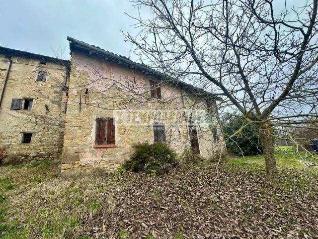 Casa indipendente in vendita a Serramazzoni MO