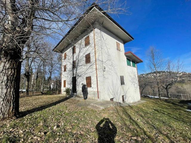 Casa indipendente in vendita a Serramazzoni MO