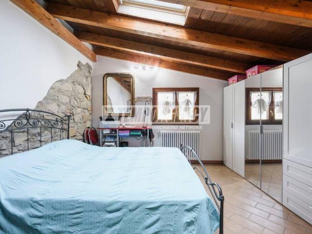Casa indipendente in vendita a Serramazzoni MO