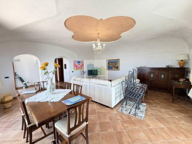 Casa indipendente in vendita a Serrara Fontana NA