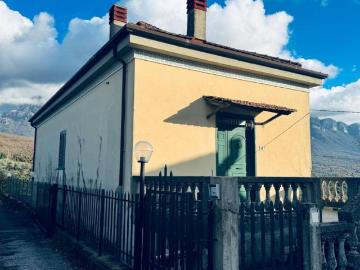 Casa indipendente in vendita a Serre SA