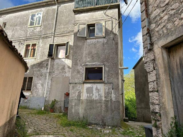 Casa indipendente in vendita a Sessano del Molise IS