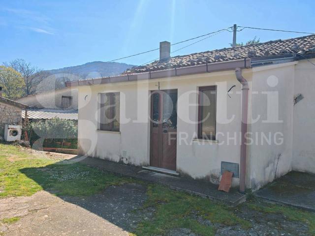 Casa indipendente in vendita a Sesto Campano