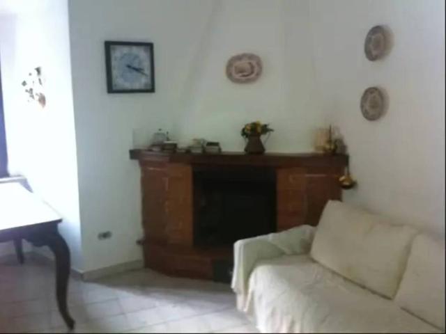 Casa indipendente in vendita a Sesto Campano IS