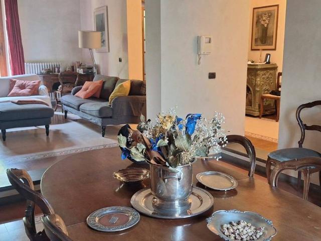 Casa indipendente in vendita a Sesto Fiorentino FI