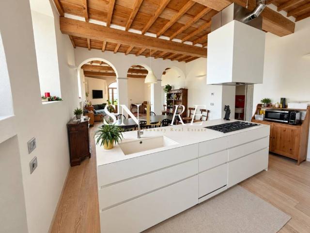 Casa indipendente in vendita a Sesto Fiorentino FI
