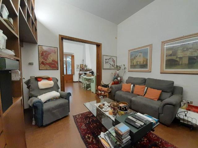 Casa indipendente in vendita a Sesto Fiorentino FI