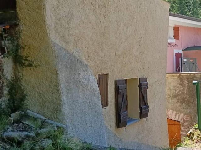 Casa indipendente in vendita a Sesta Godano SP
