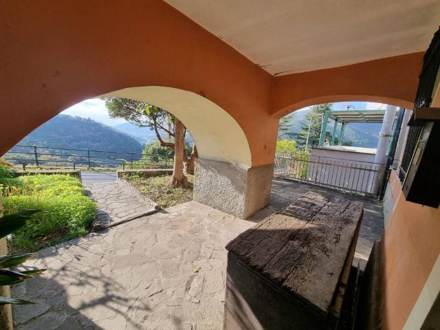 Casa indipendente in vendita a Sestri Levante GE