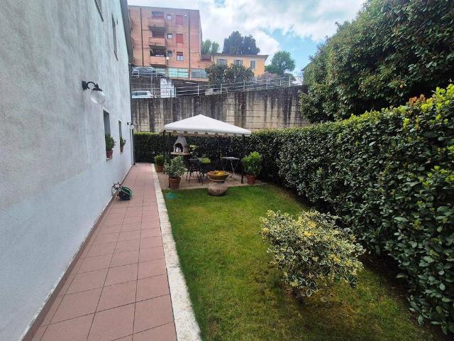 Casa indipendente in vendita a Siena SI